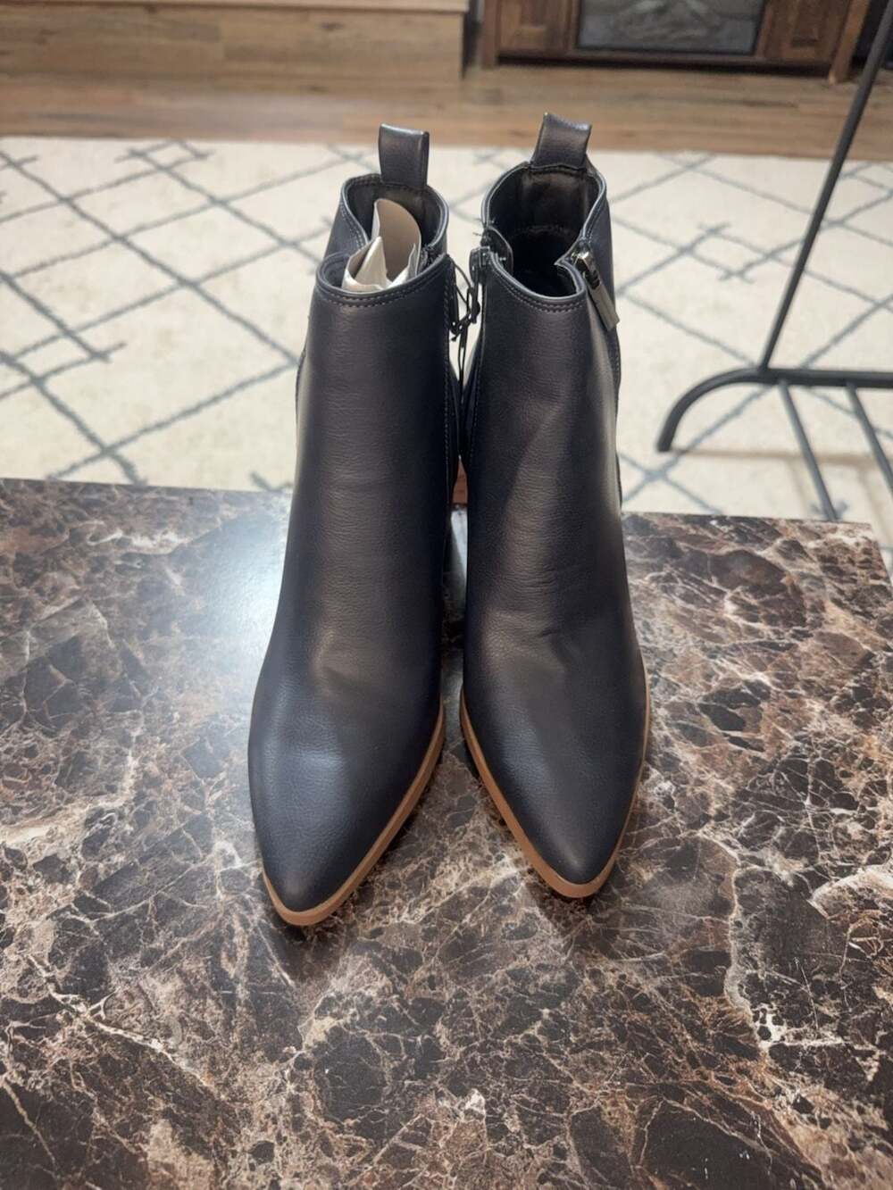 Serra Ladies Black Pointed Toe Block Heel Booties Size 9
